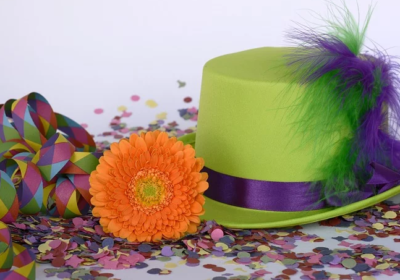 Laboratorio di Carnevale con Navita per realizzare cappelli con materiale di recupero